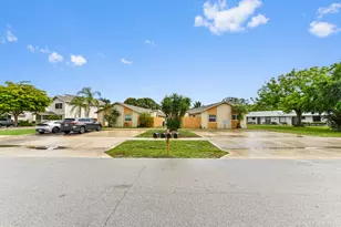 12467 Westhampton Cir, Wellington, FL 33414 - Photo 1