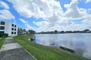 213 Lake Pointe Dr, Oakland Park, FL 33309 - Photo 1