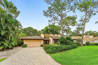 643 W Lakewoode Circle, Delray Beach, FL 33445 - Photo 1