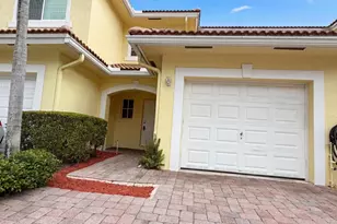 917 Imperial Lake Rd, West Palm Beach, FL 33413 - Photo 1