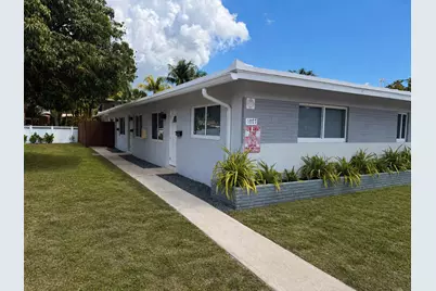 1077 NE 34th Street #1, Oakland Park, FL 33334 - Photo 1