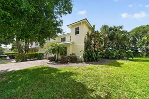 2535 Creekside Dr, Fort Pierce, FL 34981 - Photo 1