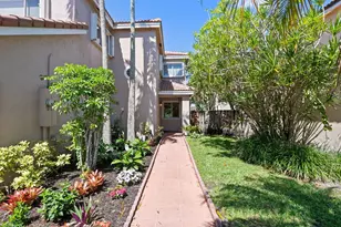 201 NW 101st Ave, Plantation, FL 33324 - Photo 1