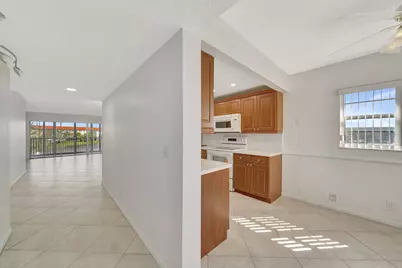 13001 SW 15th Court #312t, Pembroke Pines, FL 33027 - Photo 1