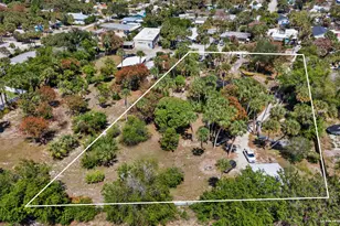 2614 NE Palm Ave, Jensen Beach, FL 34957 - Photo 1