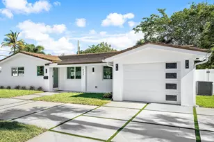833 SW 5th St, Boca Raton, FL 33486 - Photo 1