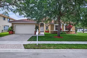 19111 SW 8th St, Pembroke Pines, FL 33029 - Photo 1