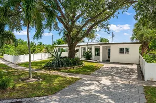 2298 NE 4th Ave, Boca Raton, FL 33431 - Photo 1