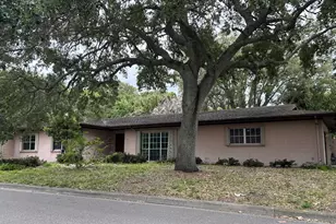 1105 Kentucky Ave, Fort Pierce, FL 34950 - Photo 1