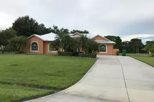 2225 SE 9th Ave, Okeechobee, FL 34974 - Photo 1