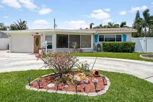1009 SE 15th St, Deerfield Beach, FL 33441 - Photo 1