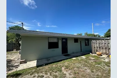 611 E Coast Avenue #B, Lantana, FL 33462 - Photo 1