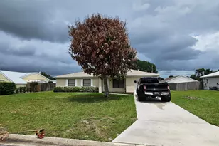 674 SW 25th St Street SW, Vero Beach, FL 32962 - Photo 1
