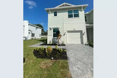 229 SE Woodbark Street, Port Saint Lucie, FL 34984 - Photo 1