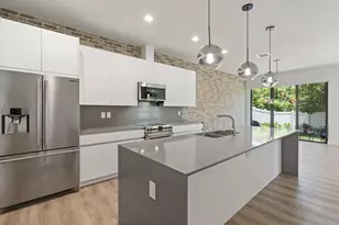 341 SW 16th Ct, Fort Lauderdale, FL 33315 - Photo 1