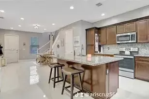 20908 NW 1st Dr, Pembroke Pines, FL 33029 - Photo 1
