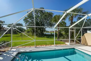 8439 SE Retreat Dr, Hobe Sound, FL 33455 - Photo 1