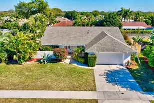 17768 Maplewood Dr, Boca Raton, FL 33487 - Photo 1