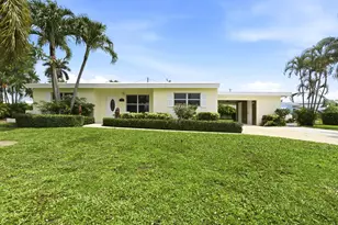 1452 Crest Dr, Lake Worth, FL 33461 - Photo 1
