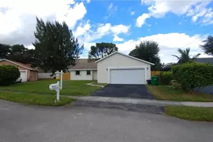 8711 NW 48th Ct, Lauderhill, FL 33351 - Photo 1