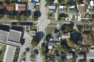 732 Highland Dr, West Palm Beach, FL 33405 - Photo 1