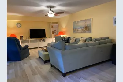8010 80th Way, West Palm Beach, FL 33407 - Photo 1