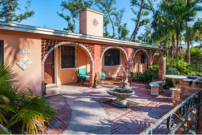 575 Acacia Road, Vero Beach, FL 32963 - Photo 1