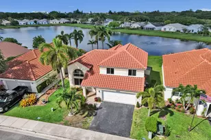8865 Lake Park Cir S, Davie, FL 33328 - Photo 1