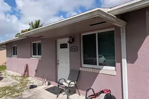 2761 NW 11th Pl, Fort Lauderdale, FL 33311 - Photo 1