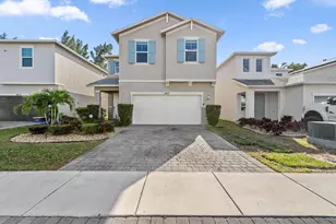 1817 Lake Cove Dr, Lake Worth, FL 33460 - Photo 1