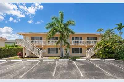 2141 NE 41st Street #3, Lighthouse Point, FL 33064 - Photo 1