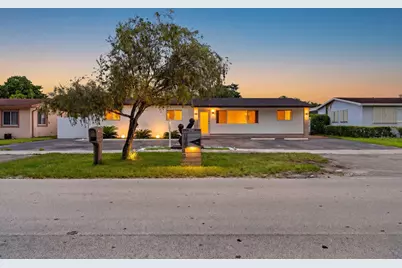 10040 SW 32nd Street, Miami, FL 33165 - Photo 1
