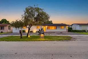 10040 SW 32nd St, Miami, FL 33165 - Photo 1