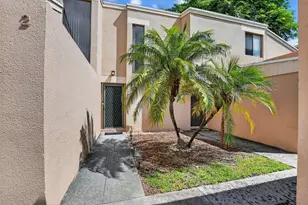 1061 NW 13th St, Boca Raton, FL 33486 - Photo 1