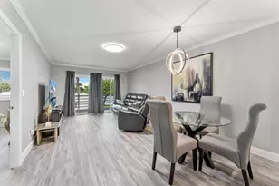 118 Lake Constance Dr, West Palm Beach, FL 33411 - Photo 1