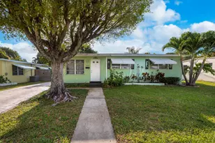 5606 Hobart Ave, West Palm Beach, FL 33405 - Photo 1