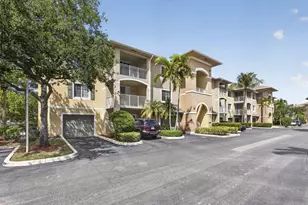 6510 Emerald Dunes Dr, West Palm Beach, FL 33411 - Photo 1