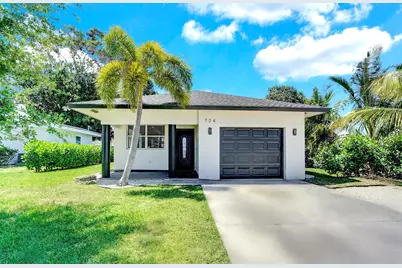724 SW 9th Street, Delray Beach, FL 33444 - Photo 1