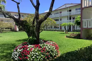 560 Fanshaw, Boca Raton, FL 33434 - Photo 1