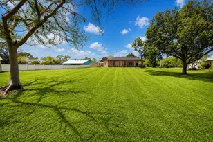 5508 Silver Oak Dr, Fort Pierce, FL 34982 - Photo 1