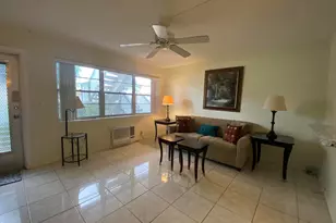 3 Kingswood A, West Palm Beach, FL 33417 - Photo 1