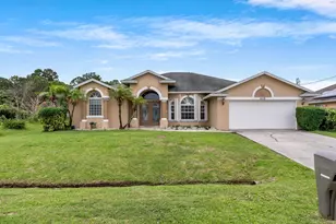 6118 NW Ginger Ln, Port Saint Lucie, FL 34986 - Photo 1