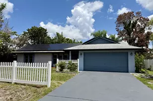175 SW Oakridge Dr, Port Saint Lucie, FL 34984 - Photo 1