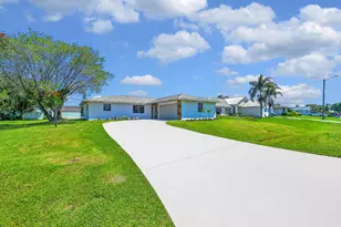 794 SE Albatross Ave, Port Saint Lucie, FL 34983 - Photo 1