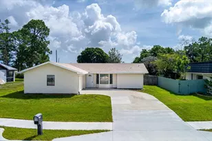 765 SE Floresta Dr, Port Saint Lucie, FL 34983 - Photo 1
