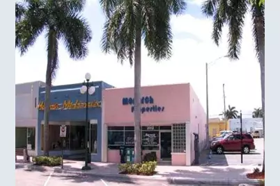 2012 Hollywood Bl #D, Hollywood, FL 33020 - Photo 1