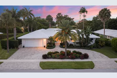 621 Apple Tree Lane, Boca Raton, FL 33486 - Photo 1