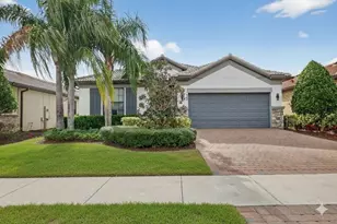 540 SE Monet Dr, Port Saint Lucie, FL 34984 - Photo 1