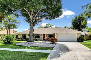 14608 Paddock Dr, Wellington, FL 33414 - Photo 1
