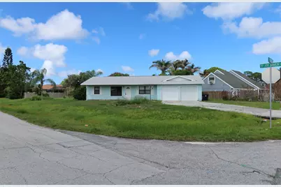 601 SE Polynesian Avenue, Port Saint Lucie, FL 34983 - Photo 1